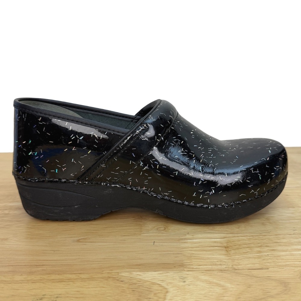 Dansko XP 2.0 Professional Clog Womens 41 Patent Leather Black Confetti Glitter